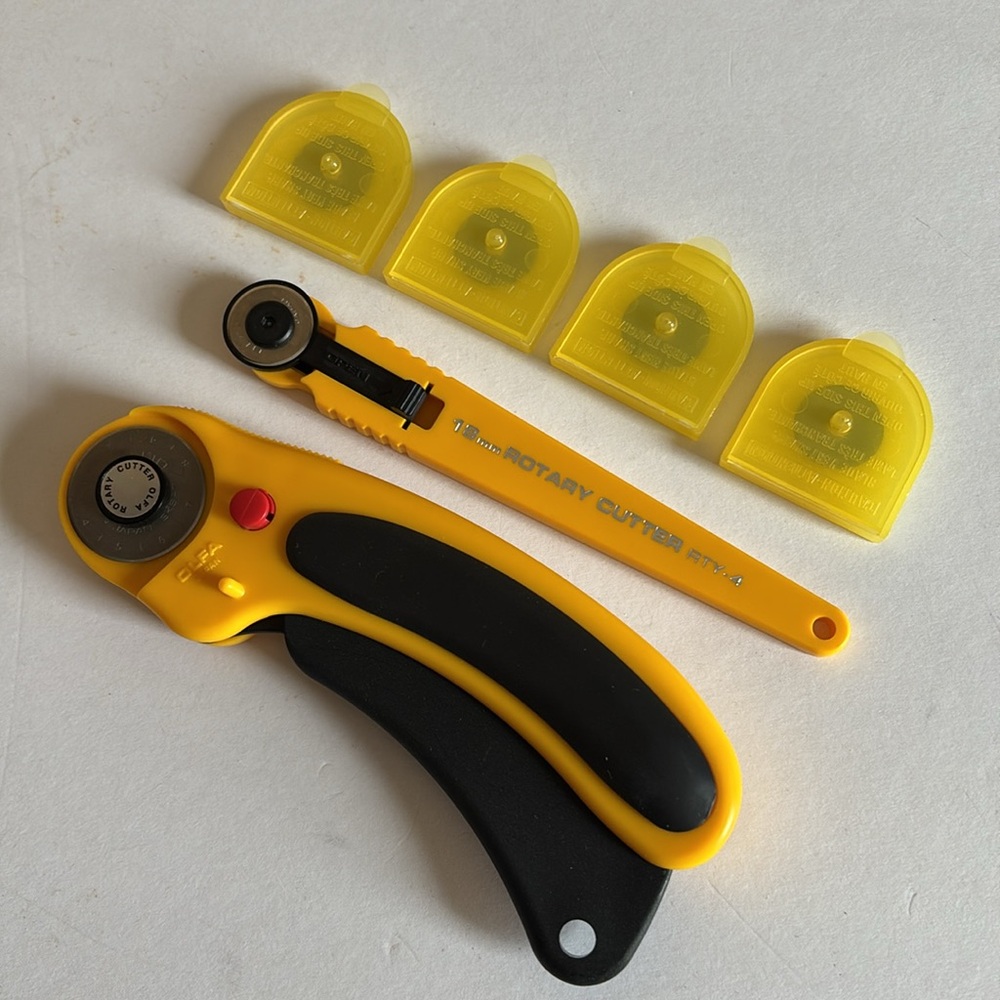 2 New OLFA Deluxe Rotary Cutter 45mm- and 18mm